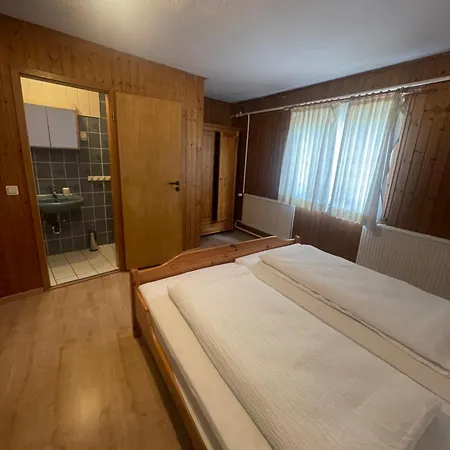 Zum Weissenlamm Guest house