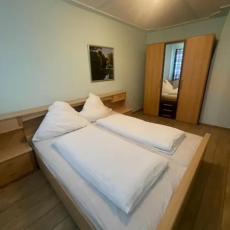 Zum Weissenlamm Guest house Leutenberg