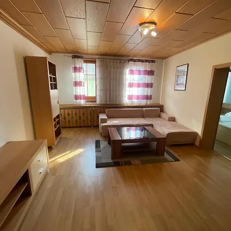 Zum Weissenlamm Guest house