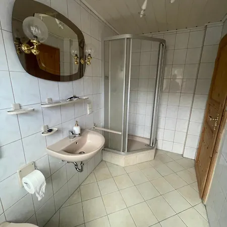 Zum Weissenlamm Guest house